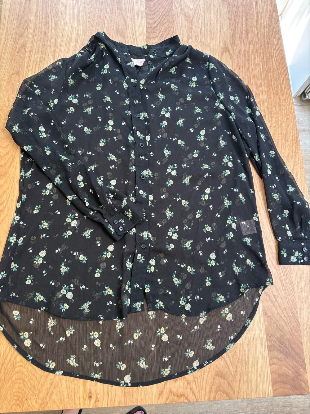 Philosophy Black Sheer Floral Button-Front Blouse